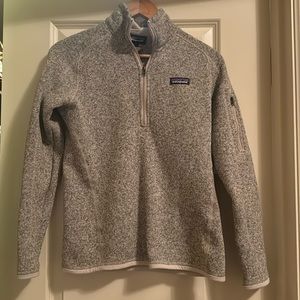 Patagonia half zip women’s sweater/jacket